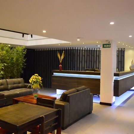 קואנקה Hostal Delia Victoria מראה חיצוני תמונה