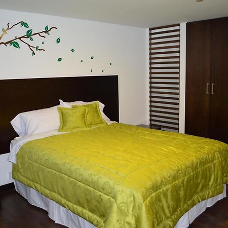 קואנקה Hostal Delia Victoria מראה חיצוני תמונה