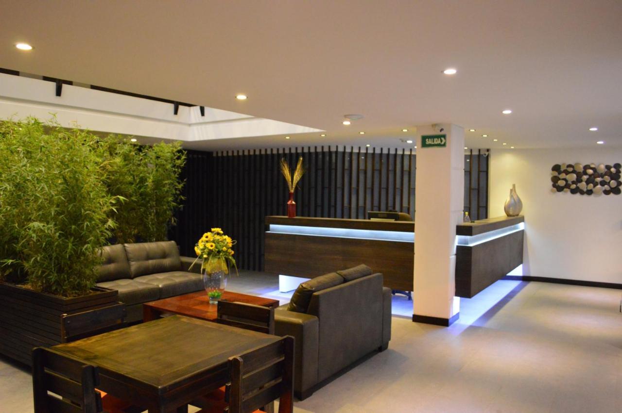 קואנקה Hostal Delia Victoria מראה חיצוני תמונה
